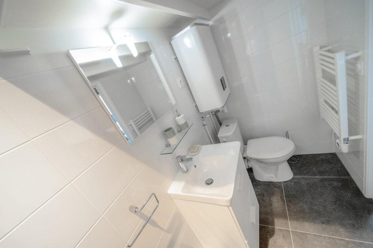 The Little Dumont - 2-Person Apartment - Croix-Rousse Lyon Buitenkant foto